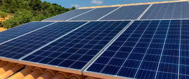 Instalación solar en Valencia con inversor Victron Energy
