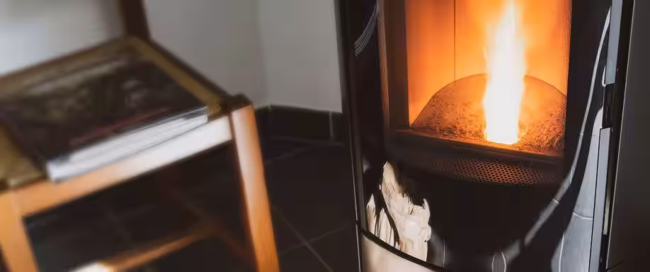 ¿Cómo funciona una estufa de pellets?