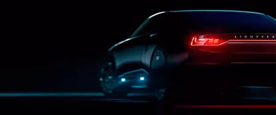 Se presentará el primer coche de pasajeros que funciona con energía solar en el mundo el próximo año
