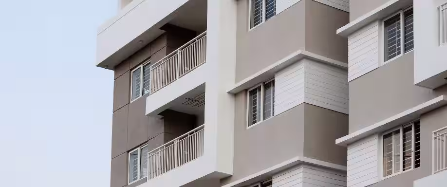 ¿Puedo poner una placa solar en mi balcón​?