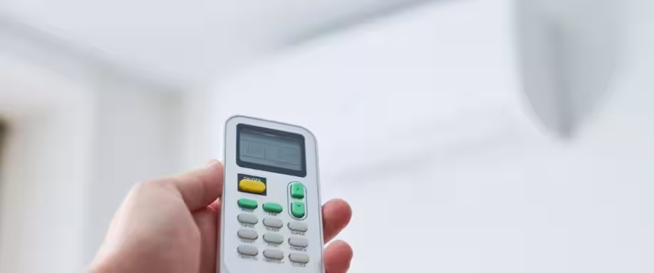 ¿A qué temperatura sale el aire acondicionado de un split?