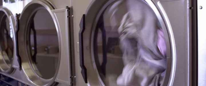 A qué temperatura secar la ropa en secadora