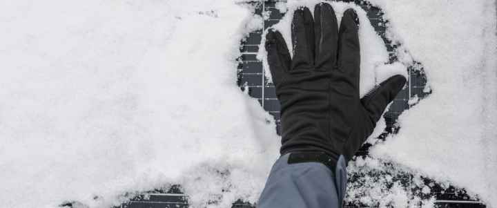¿Cómo afecta la nieve a los paneles solares?