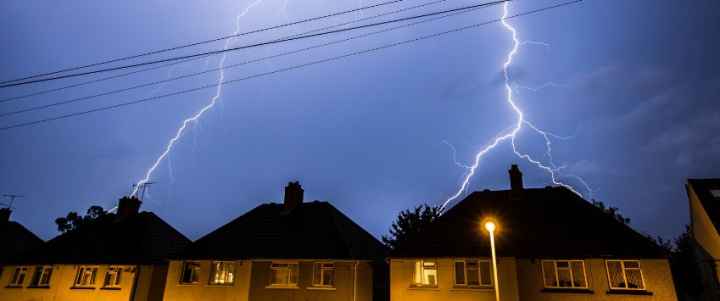 ¿Cómo afecta la tormenta eléctrica a mi instalación de placas solares? ¿Cómo afecta la tormenta eléctrica a mi instalación de placas solares?