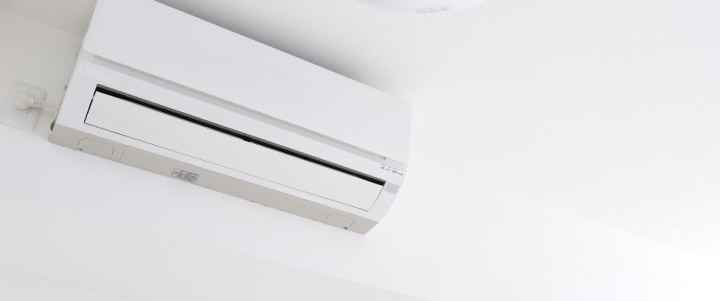 ¿Cómo funciona un aire acondicionado solar?
