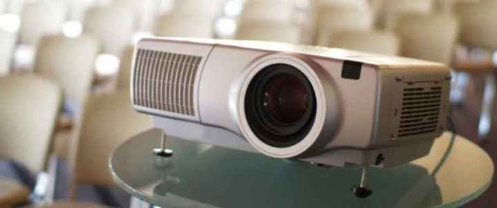 ¿Cuál es el mejor proyector calidad precio?