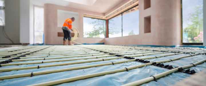 ¿Cuáles son las ventajas de instalar placas de suelo radiante en tu vivienda?