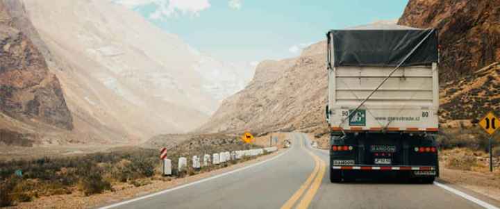 Energía fotovoltaica para reducir emisiones en el transporte gracias a DHL Group y Don-Bur Energía fotovoltaica para reducir emisiones en el transporte gracias a DHL Group y Don-Bur