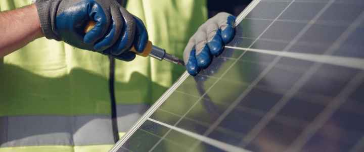 ¿Es necesario legalizar un kit solar autoinstalable​?