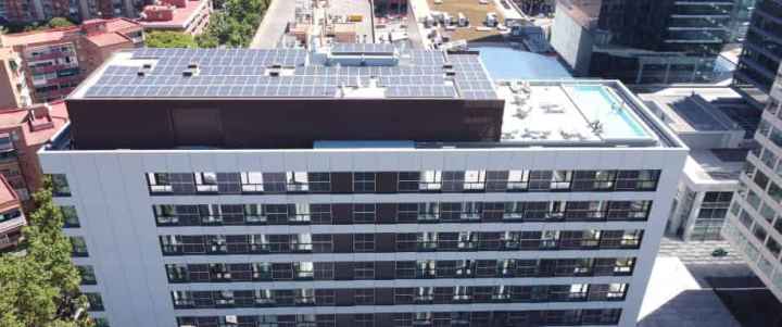 Instalación conexión a red en hotel con SMA, Jinko y Longi