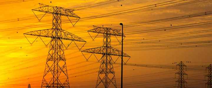 Qué necesito para cambiar compañía luz