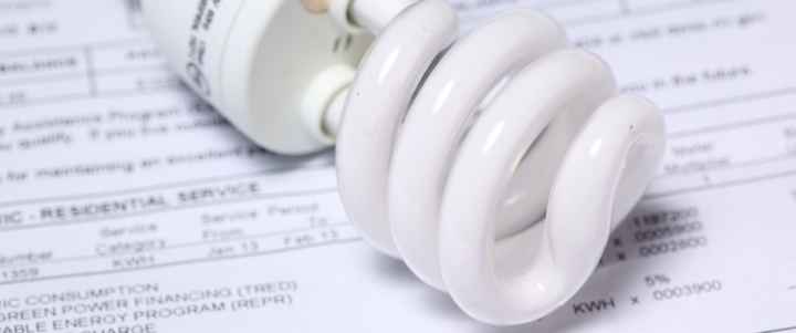La subida del IVA al 21% marcará un nuevo aumento en las facturas de luz en 2025 La subida del IVA al 21% marcará un nuevo aumento en las facturas de luz en 2025